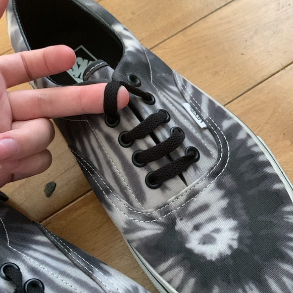 Vans shoes barley been worn men and women can wear - Picture 6 of 7